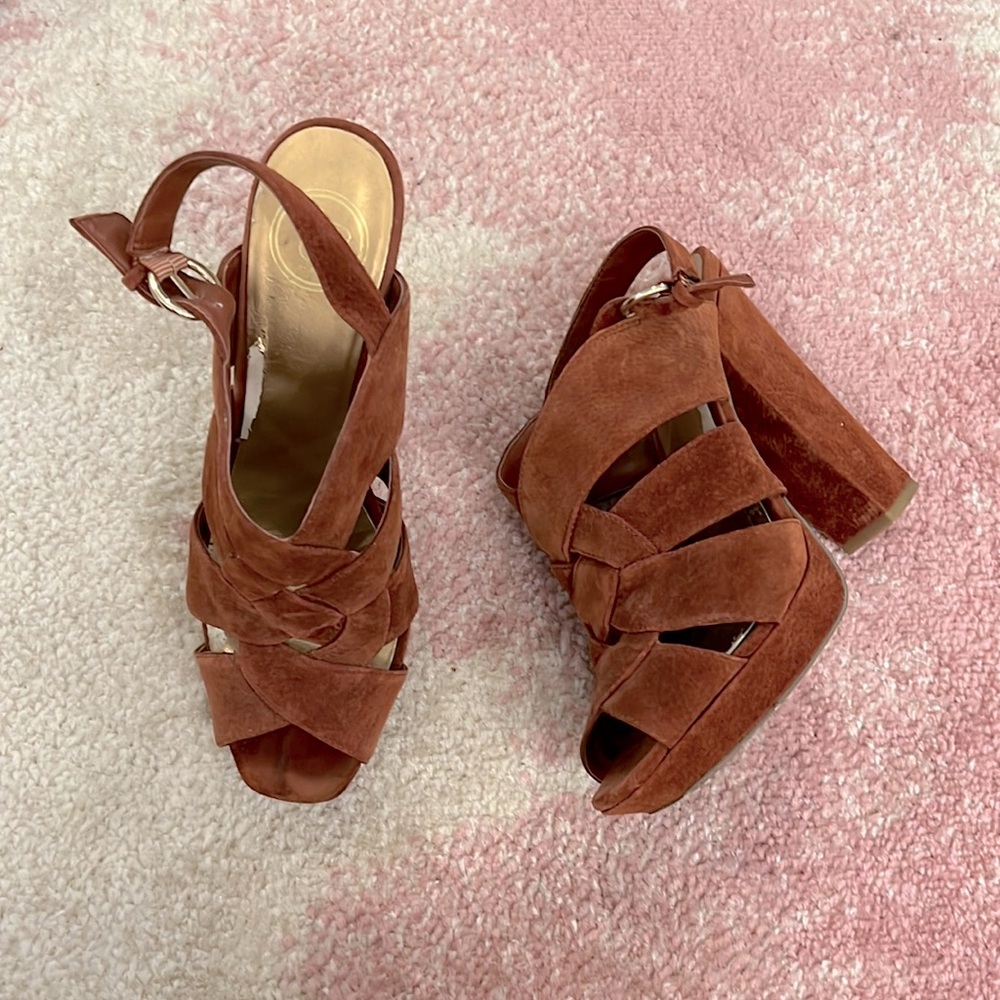 Jessica Simpson shoes.